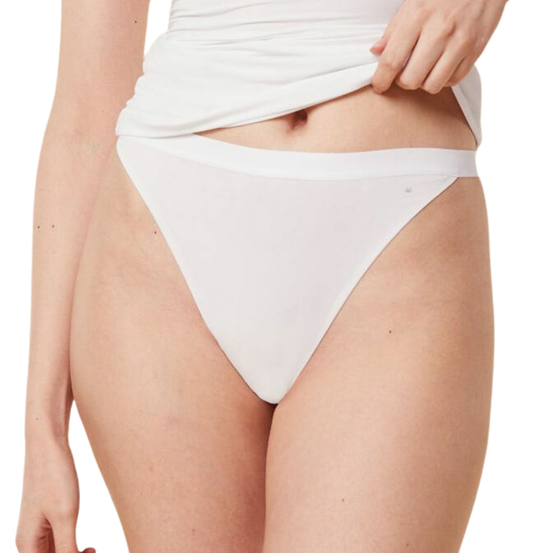 Triumph Smart Natural Brazilian String | Women's Bottom | White