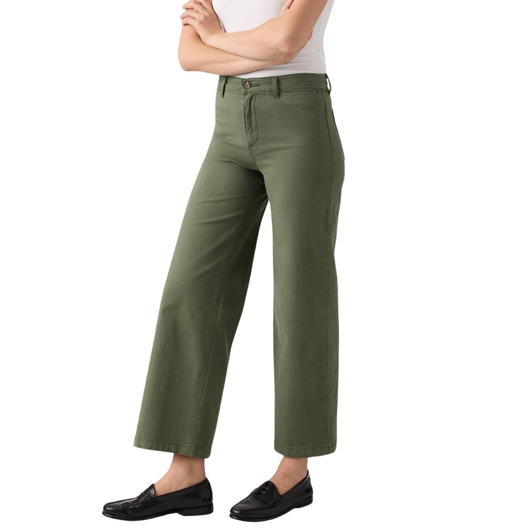 Levi’s Vintage Chinos Trousers